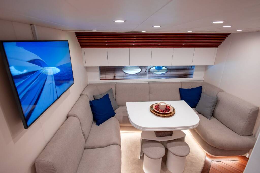 Pershing 52 MIRA