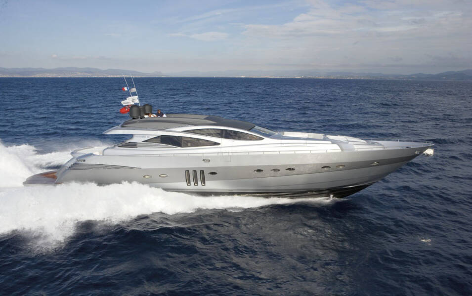 Pershing 90 Sport • One