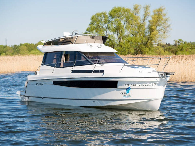 Platinum 989 Platinum 989 Flybridge (Premiera)
