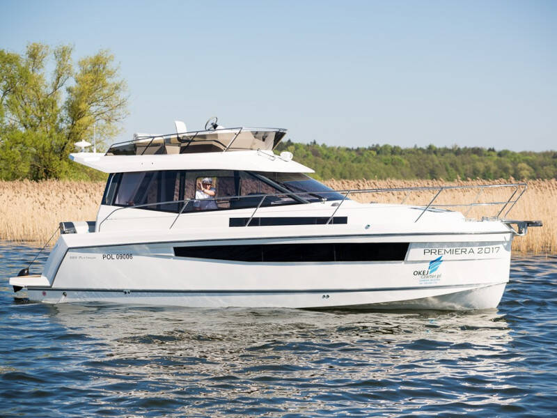 Platinum 989 Platinum 989 Flybridge (Premiera)