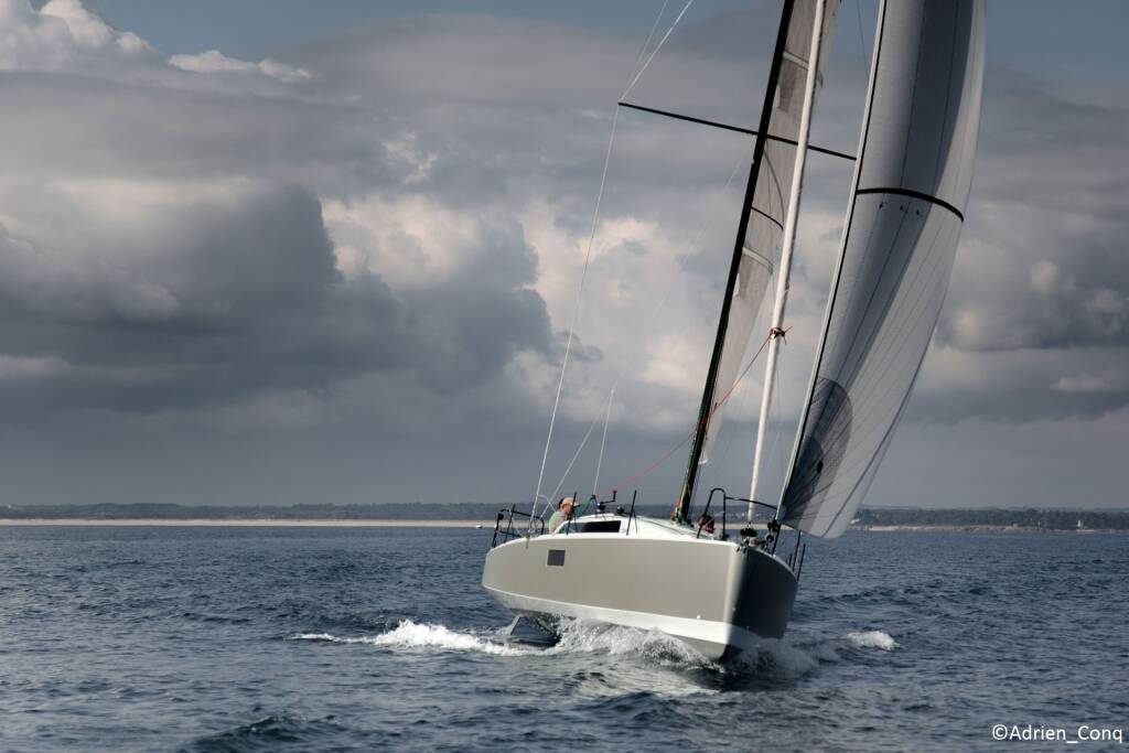 Pogo 36 SILVER WAVE