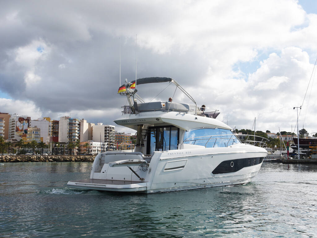 Prestige 420 Fly MY LOVE II