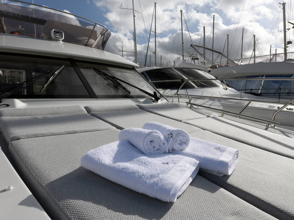 Prestige 420 Fly MY LOVE II