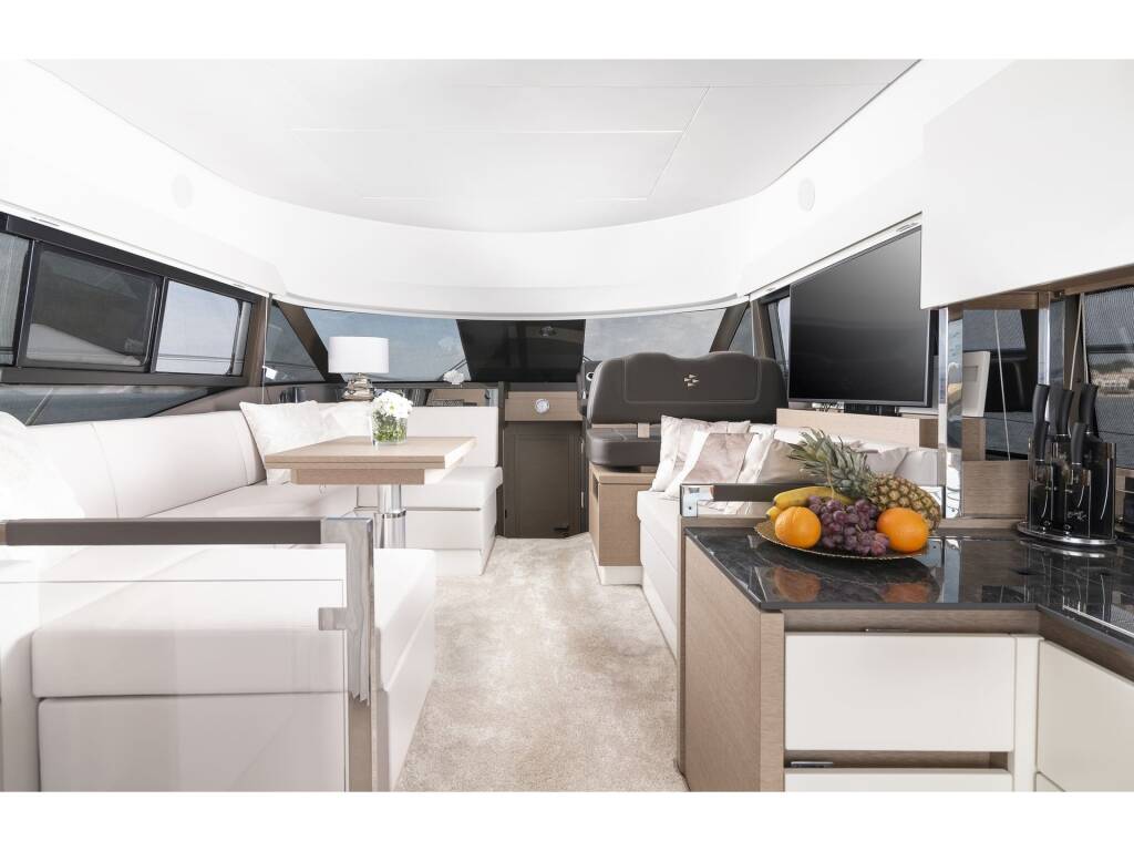 Prestige 460 Adudu 2