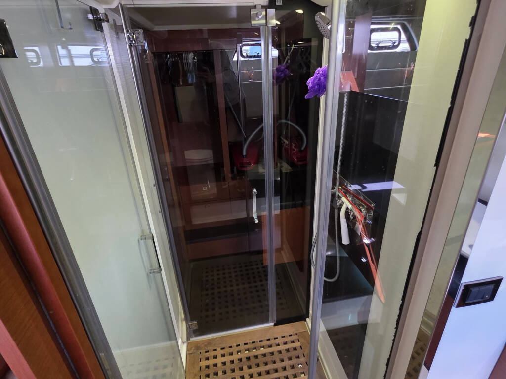 Prestige 550 Fly Very Bery