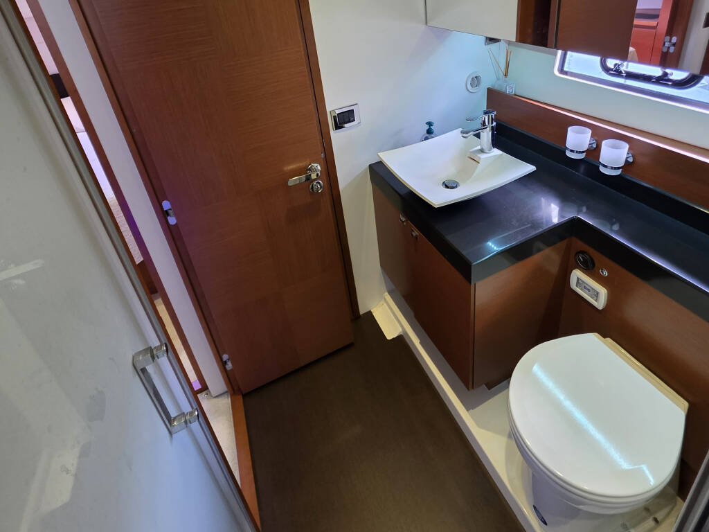 Prestige 550 Fly Very Bery
