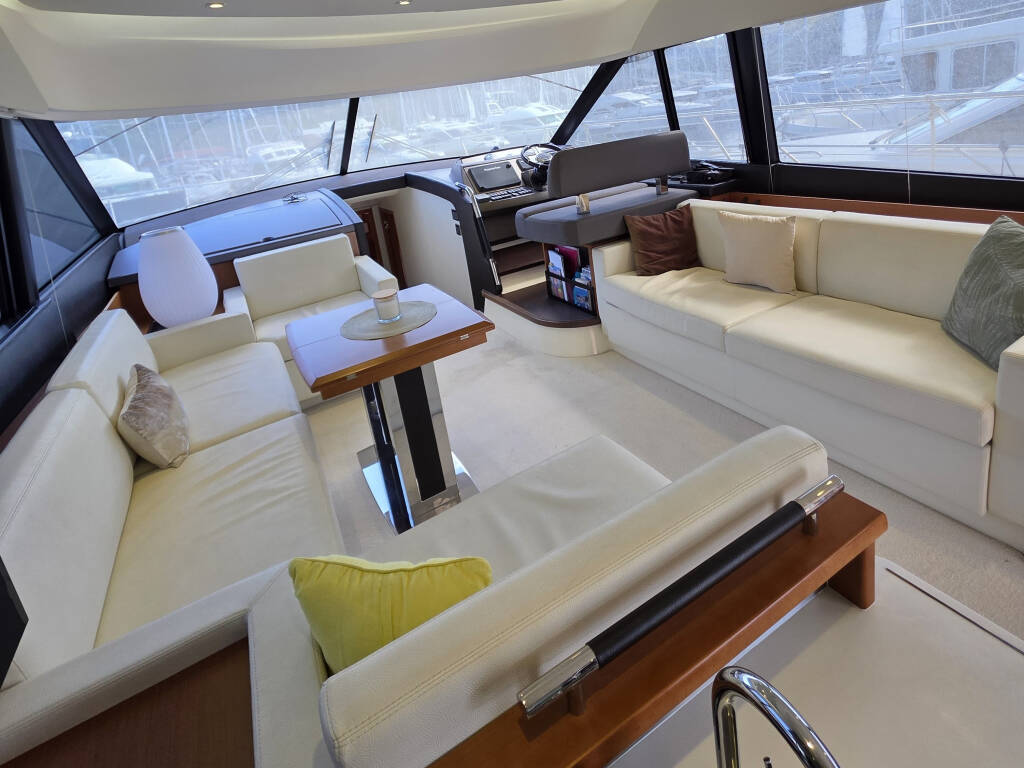 Prestige 550 Fly Very Bery