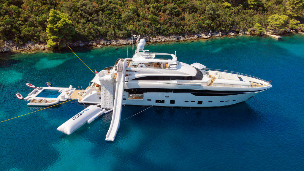 Princess 40m Mirage IV