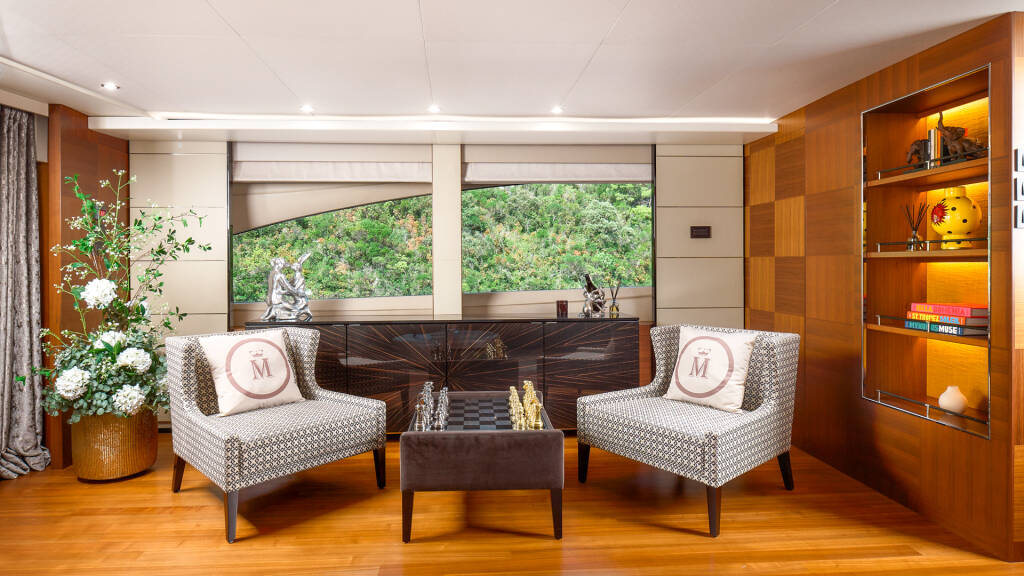 Princess 40m Mirage IV