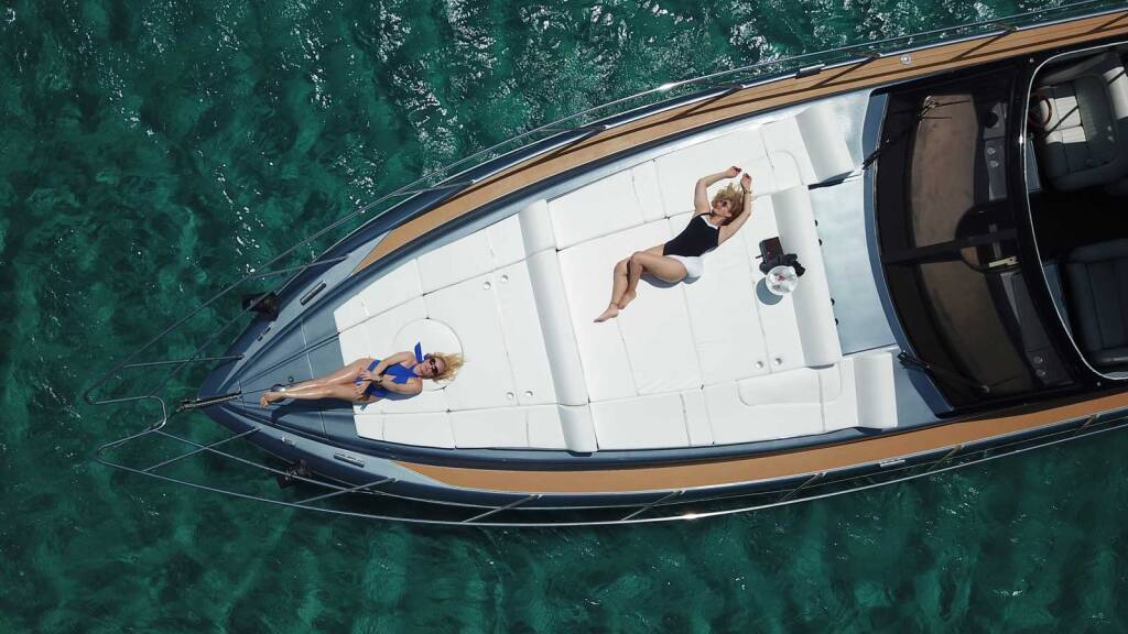 Princess V55 60ft Este 2