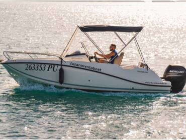 Quicksilver 605 Sundeck F • Quicksilver