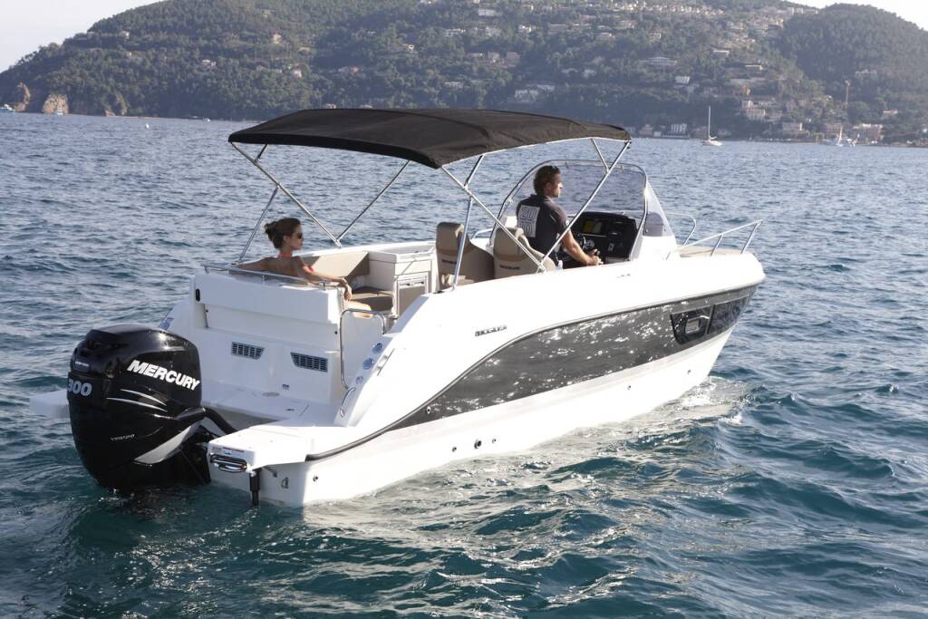 Quicksilver 805 Sundeck Quicksilver 805