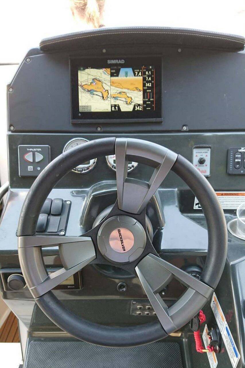 Quicksilver 805 Sundeck Quicksilver 805
