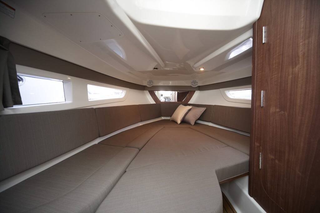 Quicksilver 805 Sundeck Quicksilver 805