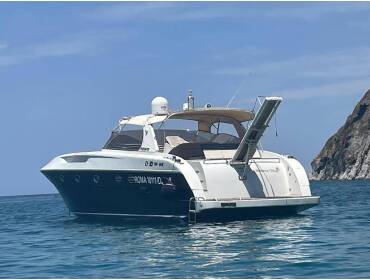 Rizzardi 50 Top Line • DIVA