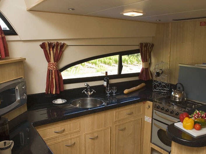 Royal Mystique B Royal Mystique B - Comfort Plus 6