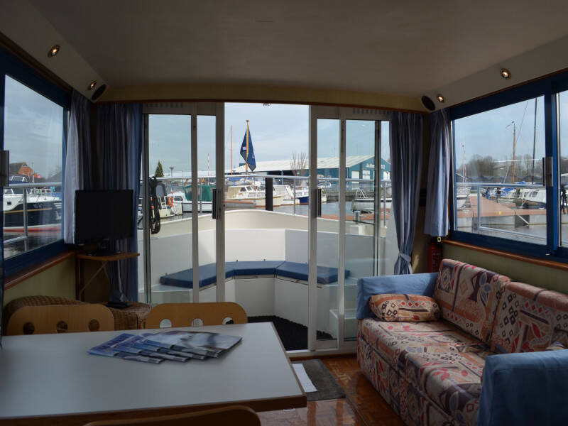 Safari Houseboat 1050 Queen
