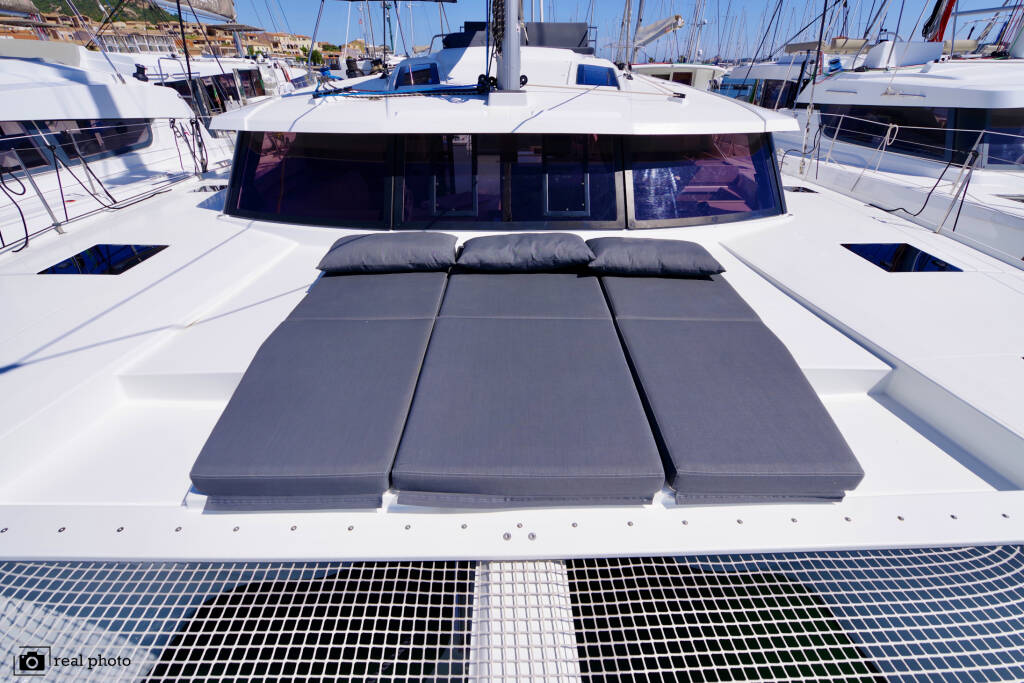 Saona 47 ORSA 3- A/C, Generator, Water maker