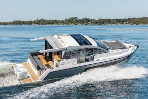 Sealine C335 Min Maity