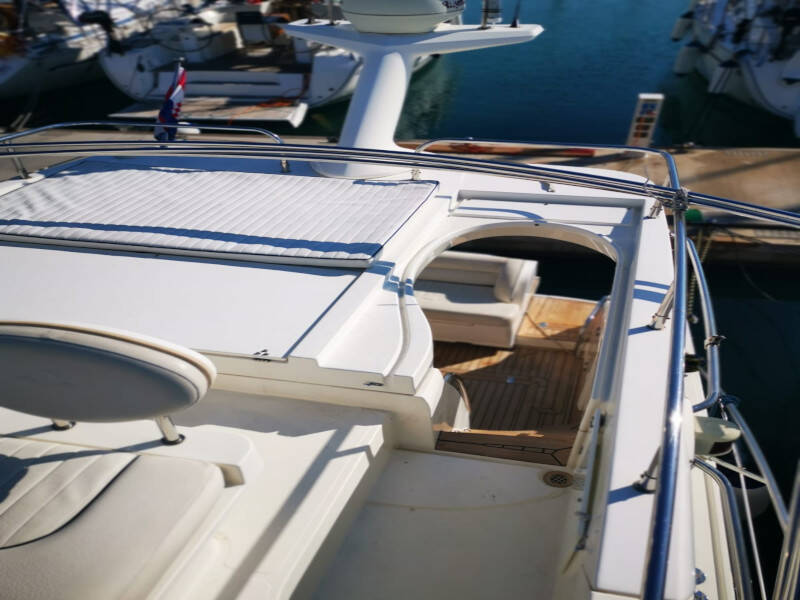 Sealine F34 Little One
