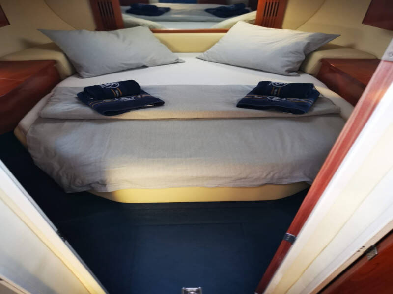 Sealine F34 Little One