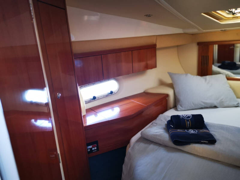 Sealine F34 Little One