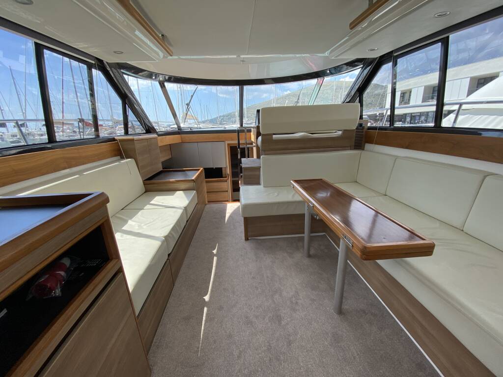 Sealine F450 ESA 4