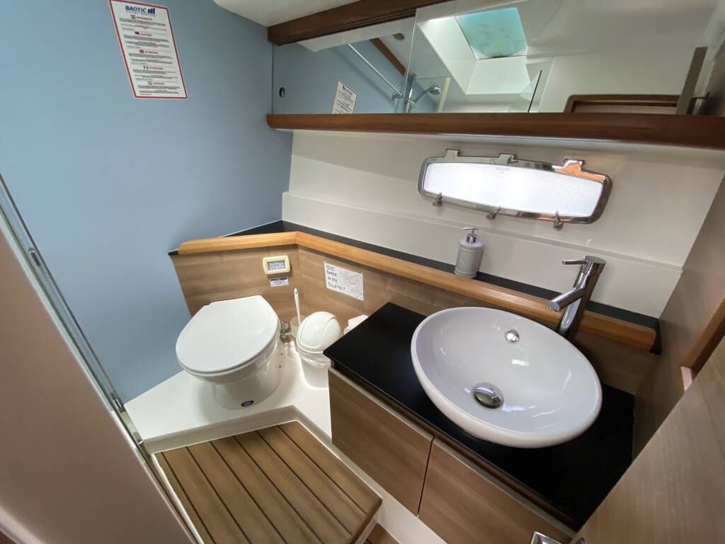 Sealine F450 ESA 4