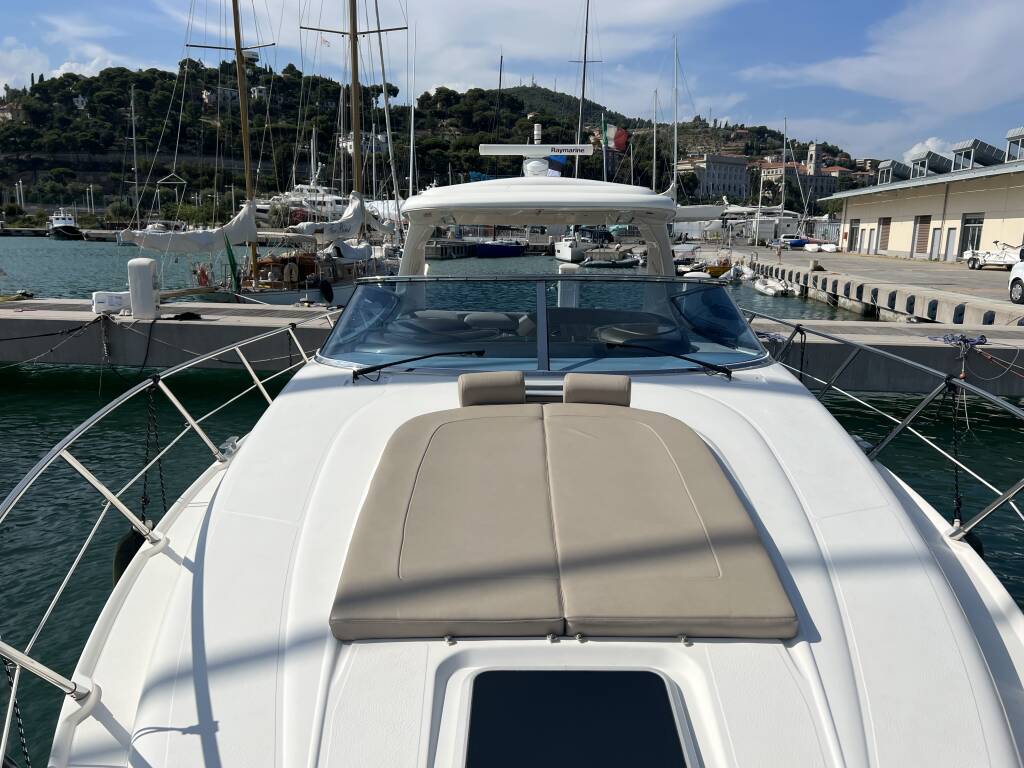 Sealine S 42 Orca