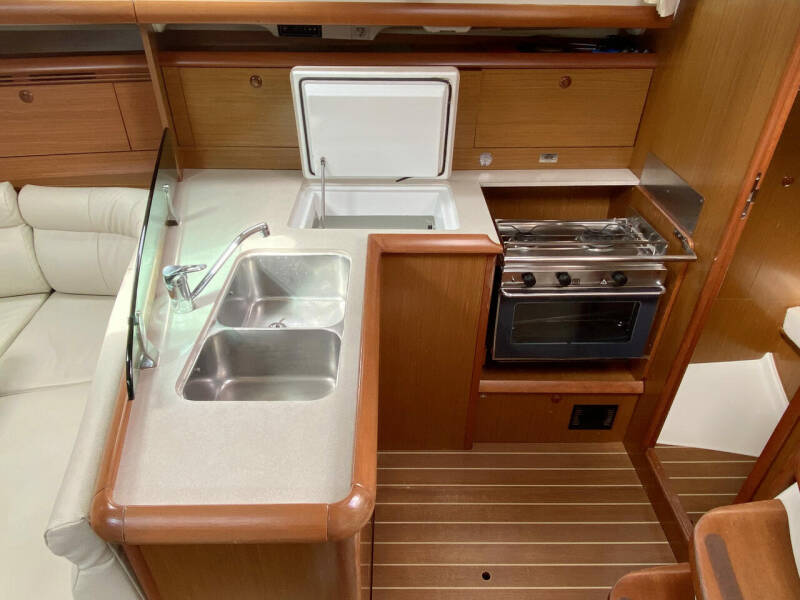 Sun Fast 37 Nivius