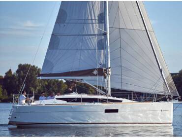 Sun Odyssey 319 • Hija del Viento
