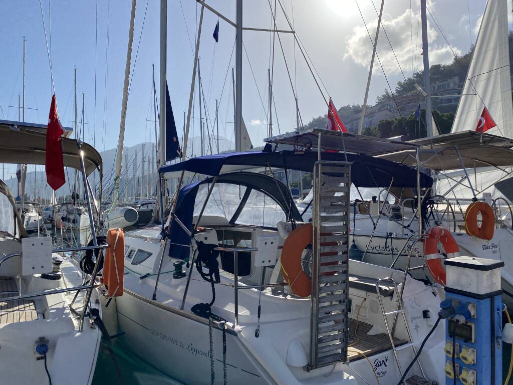 Sun Odyssey 32 Zarif