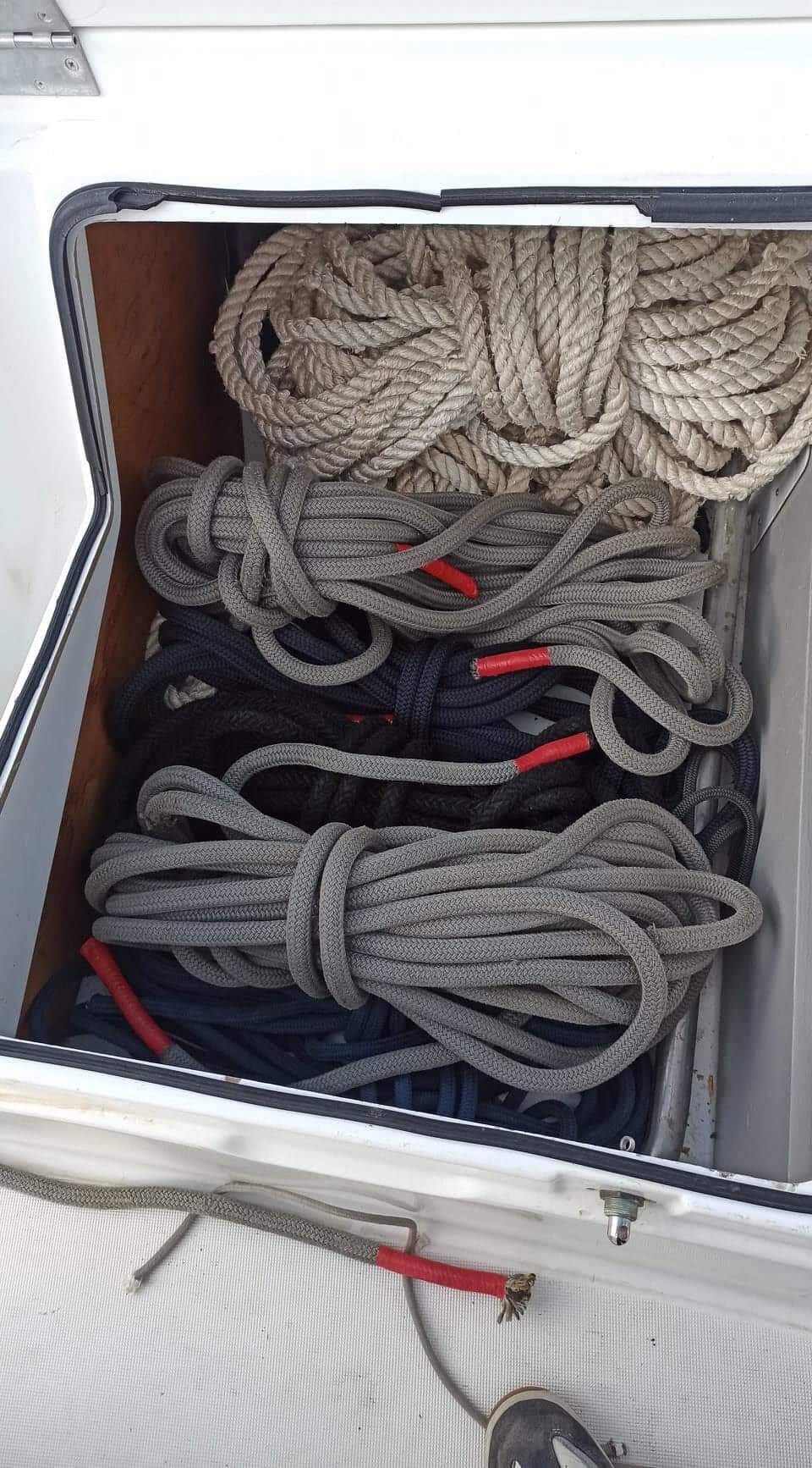 Sun Odyssey 32i Charoula