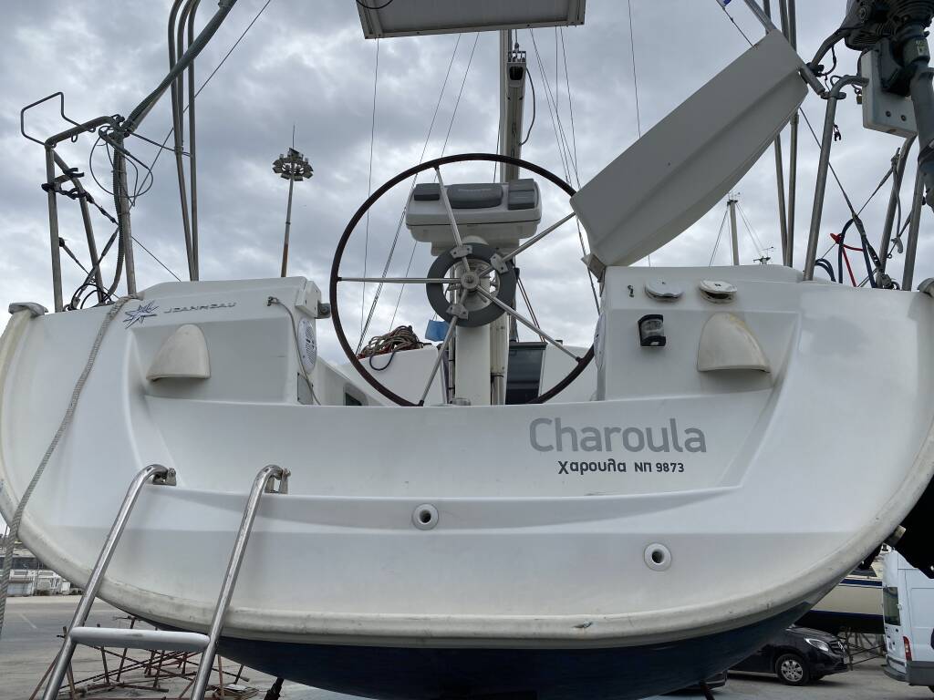 Sun Odyssey 32i Charoula