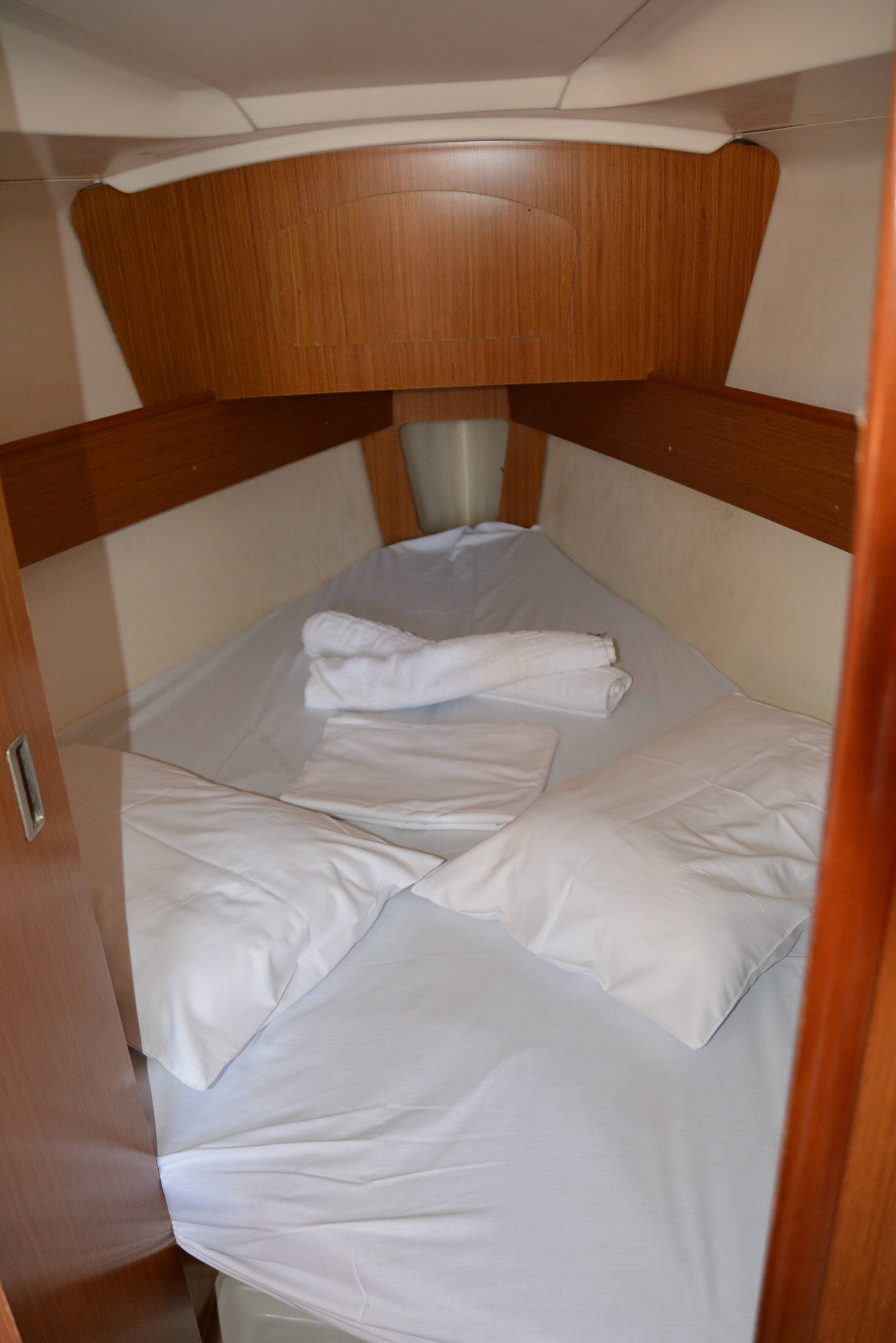 Sun Odyssey 32i Charoula