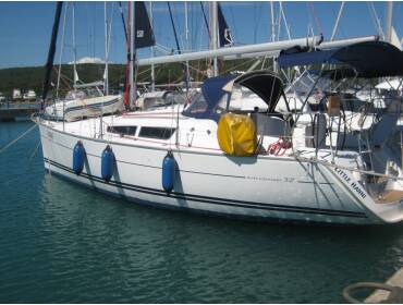 Sun Odyssey 32i • LITTLE HANNI