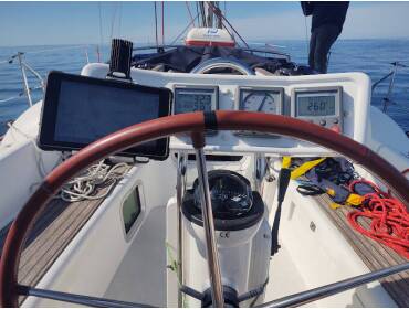 Sun Odyssey 32i  • Jami 3