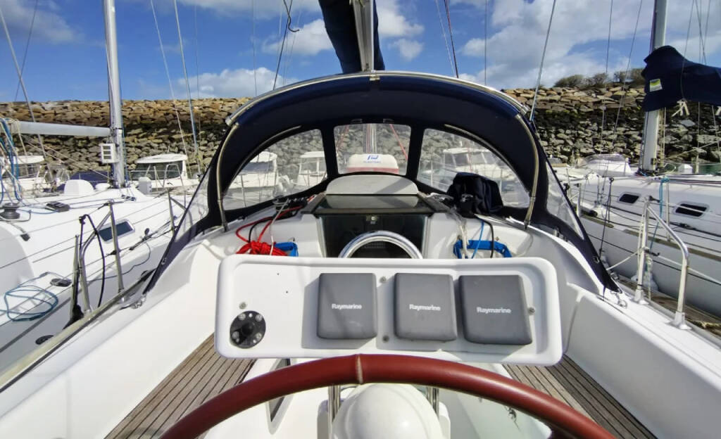 Sun Odyssey 32i  Jami 3