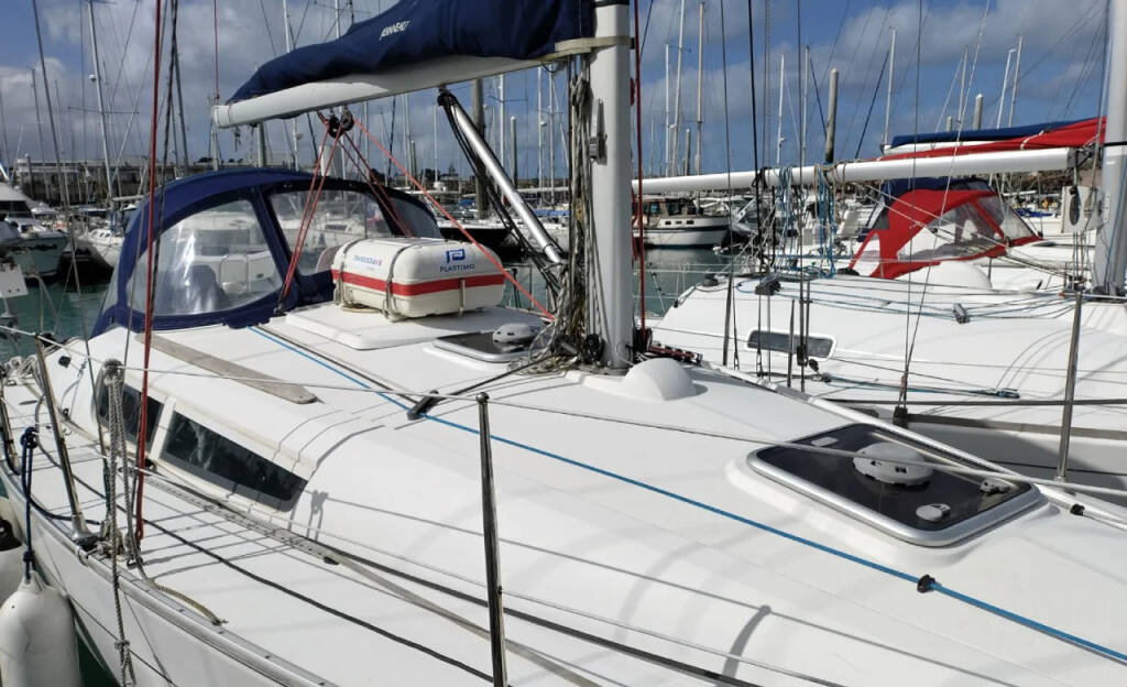 Sun Odyssey 32i  Jami 3