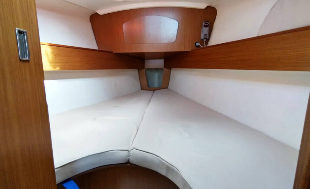 Sun Odyssey 32i  Jami 3
