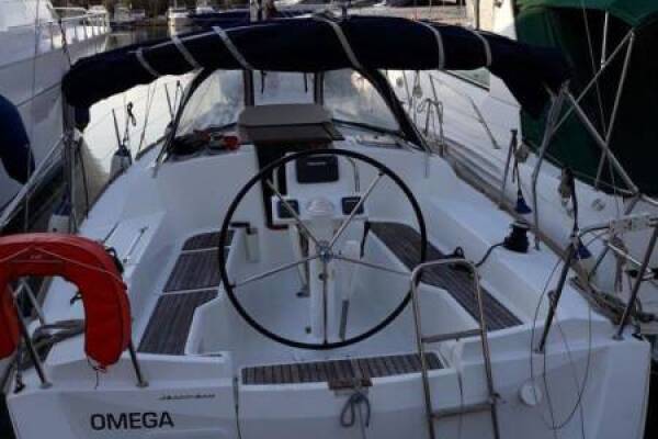 Sun Odyssey 33i Omega
