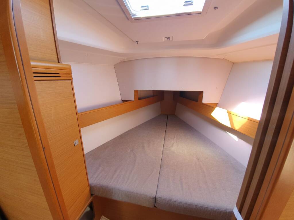 Sun Odyssey 33i Aqua