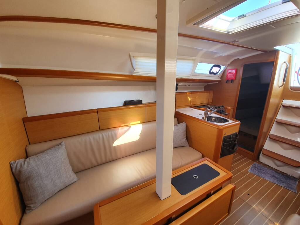 Sun Odyssey 33i Aqua