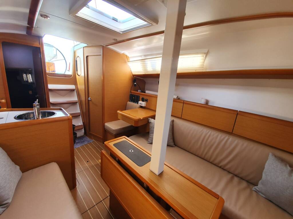 Sun Odyssey 33i Aqua