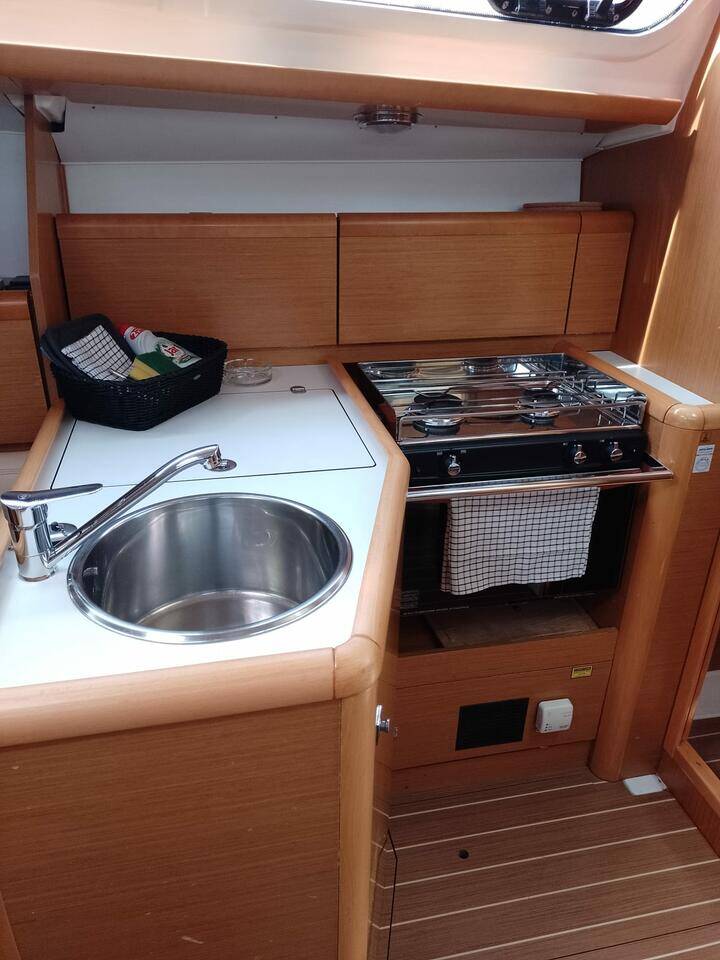 Sun Odyssey 33i min elli