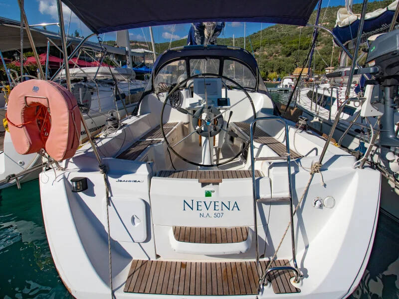 Sun Odyssey 33i Nevena