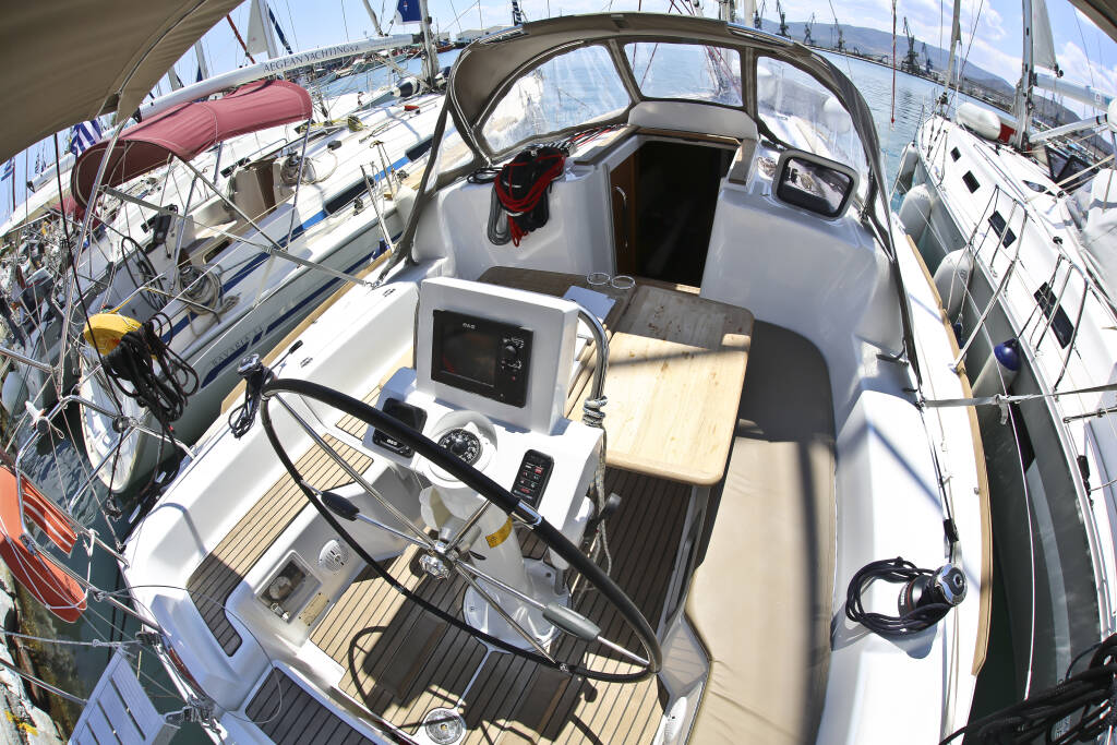 Sun Odyssey 33i Afroessa