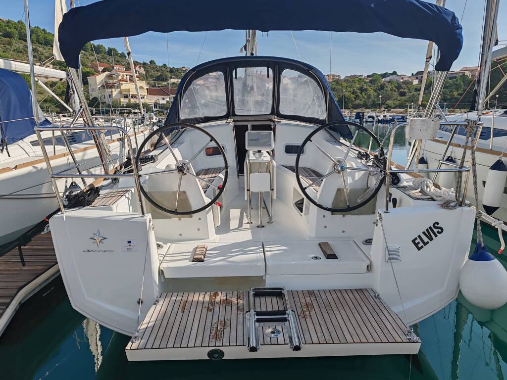 Sun Odyssey 349 • Elvis