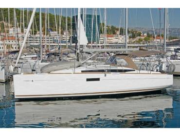 Sun Odyssey 349 Cha-Cha