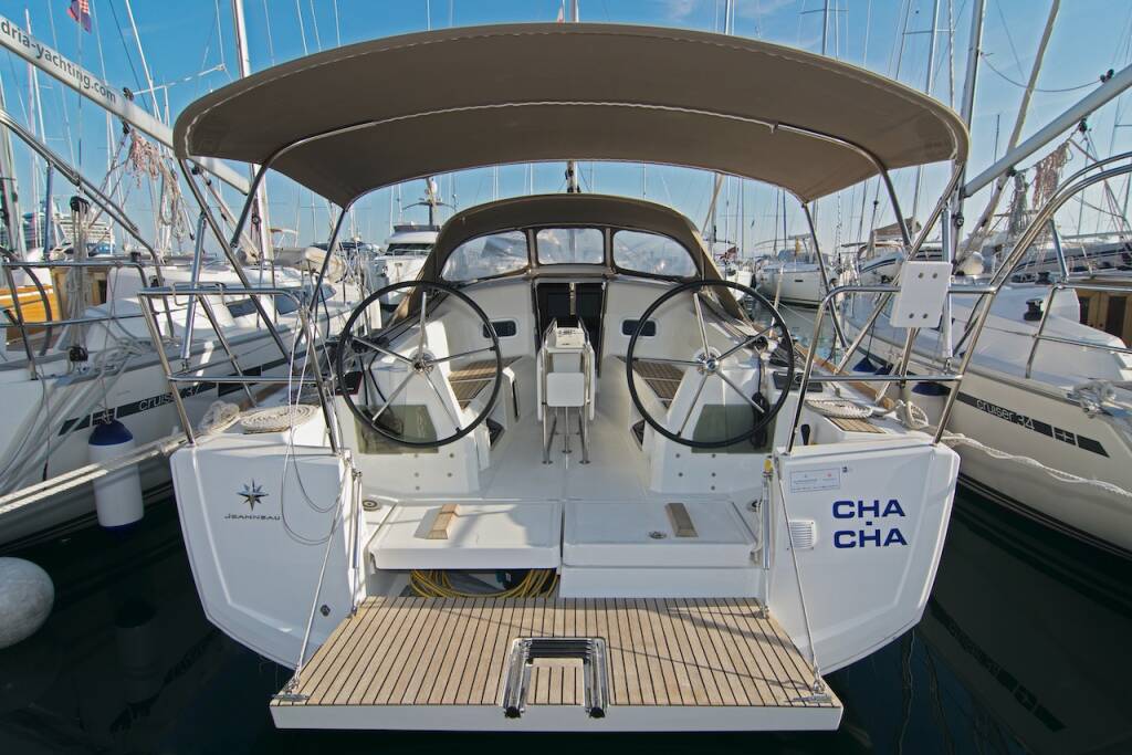 Sun Odyssey 349 Cha-Cha